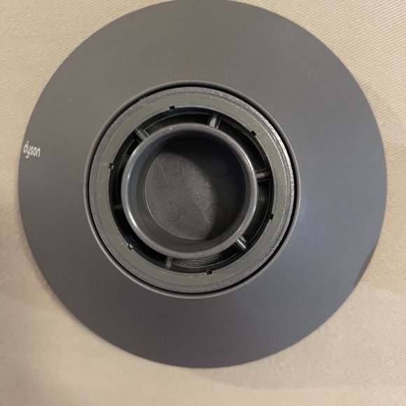 Dyson Supersonic Hair Dryer Attachments - Diffuser and Styling Concentrator - Picture 4 of 9